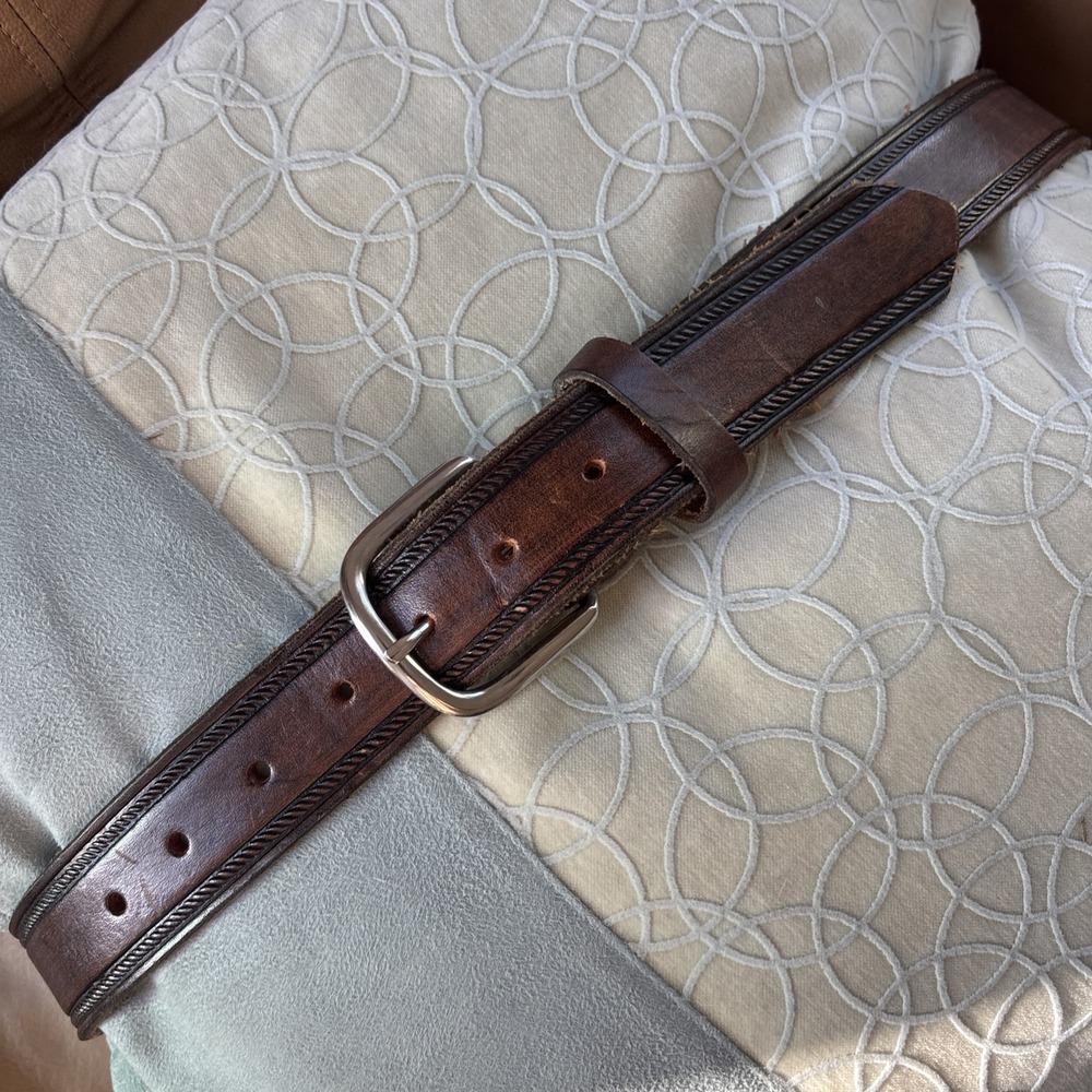 Tandy Mens Leather Belt Brown Tooled Embossed‎ Silver Buckle 1.25"W 43" Length